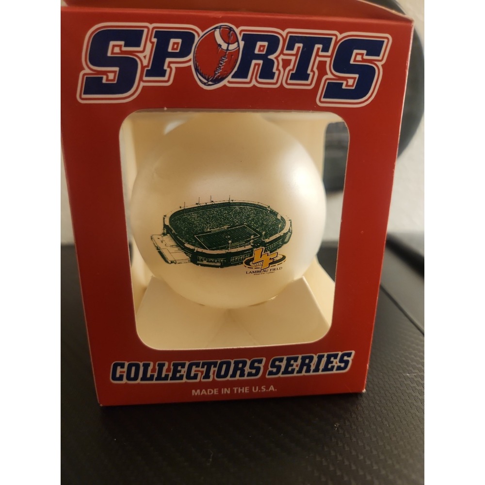 2004 Topperscot Sports Collectors Series Lambeau Field NFL Glass Ball Ornament